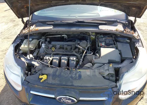 2013 Ford Focus Se z USA, uszkodzony, nr VIN 1FADP3F21DL230177